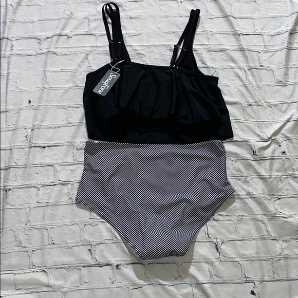 SouqFone Bathing suit Black and White NWT - Picture 6 of 6